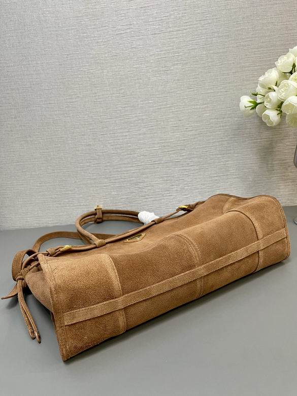 1BA433 38X30X12cm YG 5