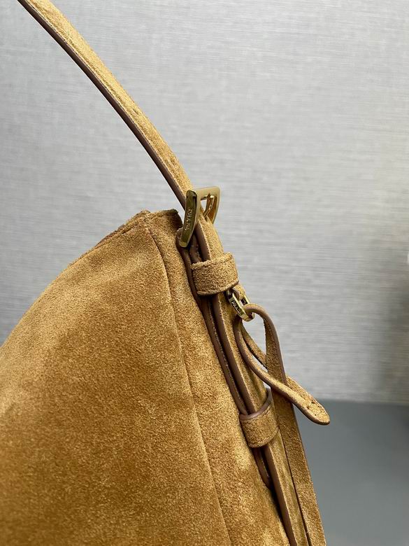 1BC228 39X24X11.5cm YG 1