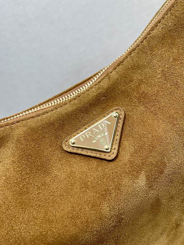 1BC228 39X24X11.5cm YG 2