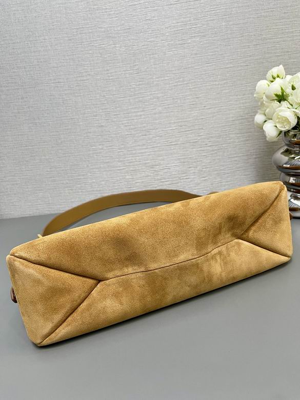 1BC228 39X24X11.5cm YG 3