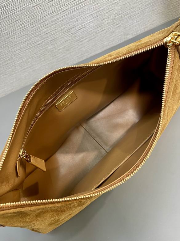 1BC228 39X24X11.5cm YG 4