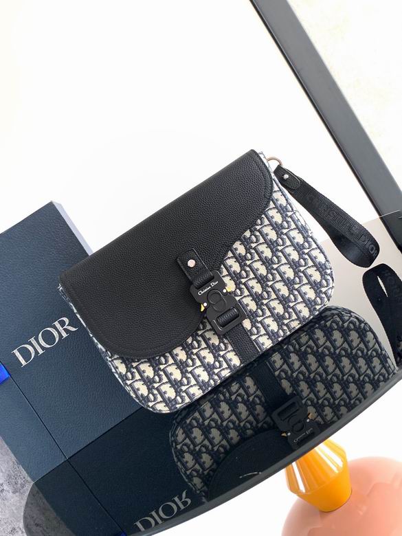 442 29X21.5X3.3cm WP 2色 9