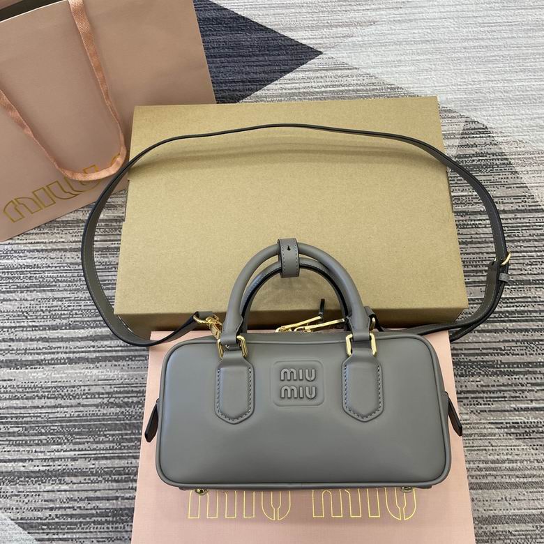 500142 22X10.5X7.5cm MP 2色 11