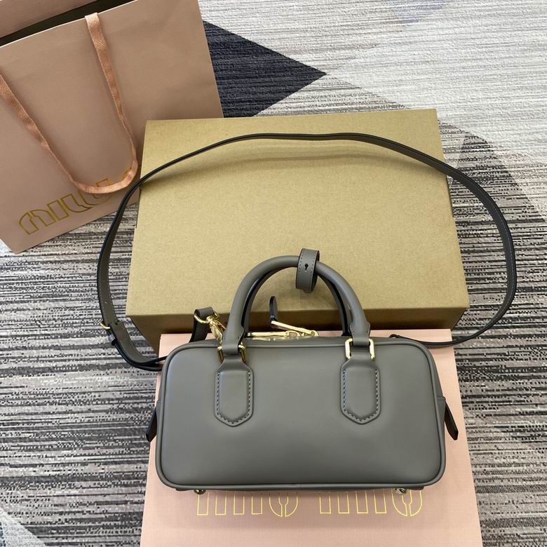 500142 22X10.5X7.5cm MP 2色 12