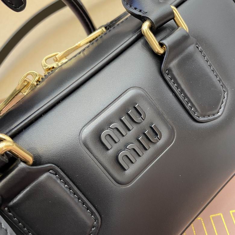 500142 22X10.5X7.5cm MP 2色 14