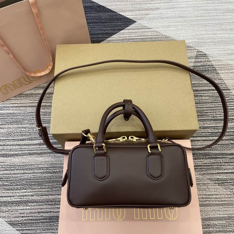 500142 22X10.5X7.5cm MP 2色 1