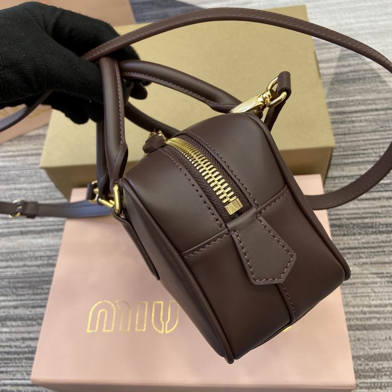 500142 22X10.5X7.5cm MP 2色 2