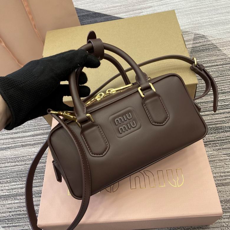 500142 22X10.5X7.5cm MP 2色 3