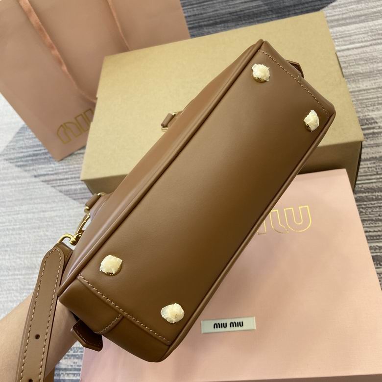 500142 22X10.5X7.5cm MP 2色 6