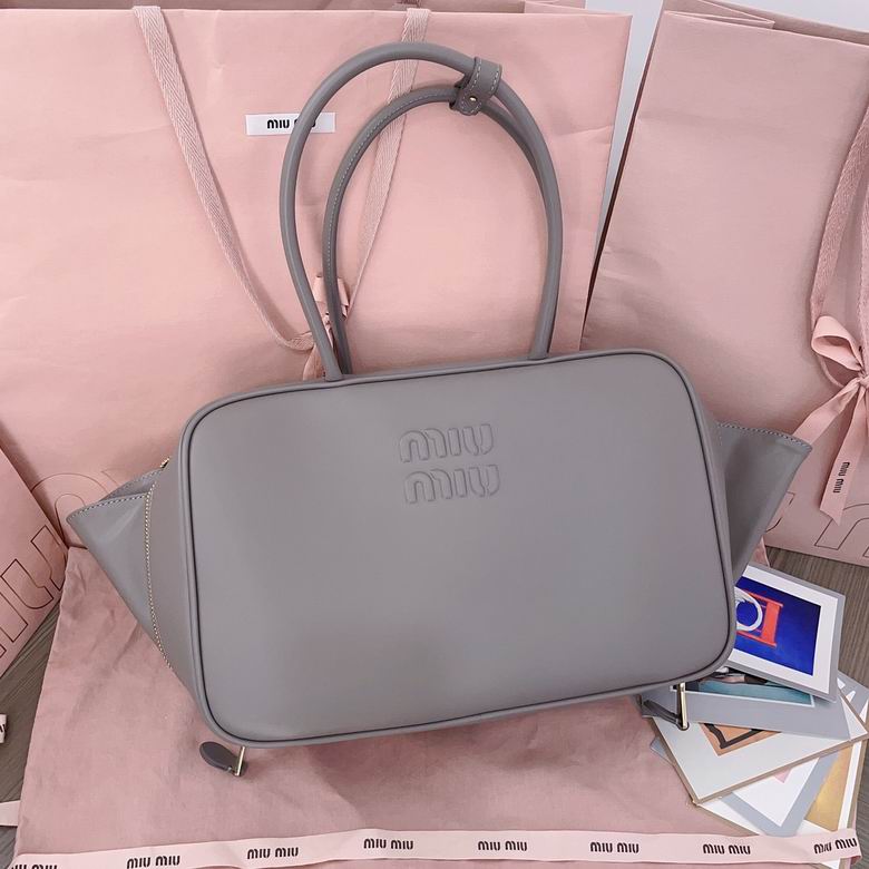 5BB117 34X23X12cm SF 8