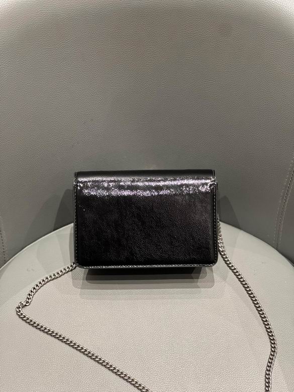 5BB124 17.5X11X6.5cm DF 2色 10