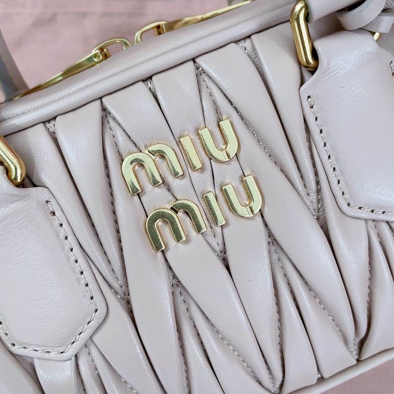 5BB142 22X10.5X7.5cm SF 2色 4