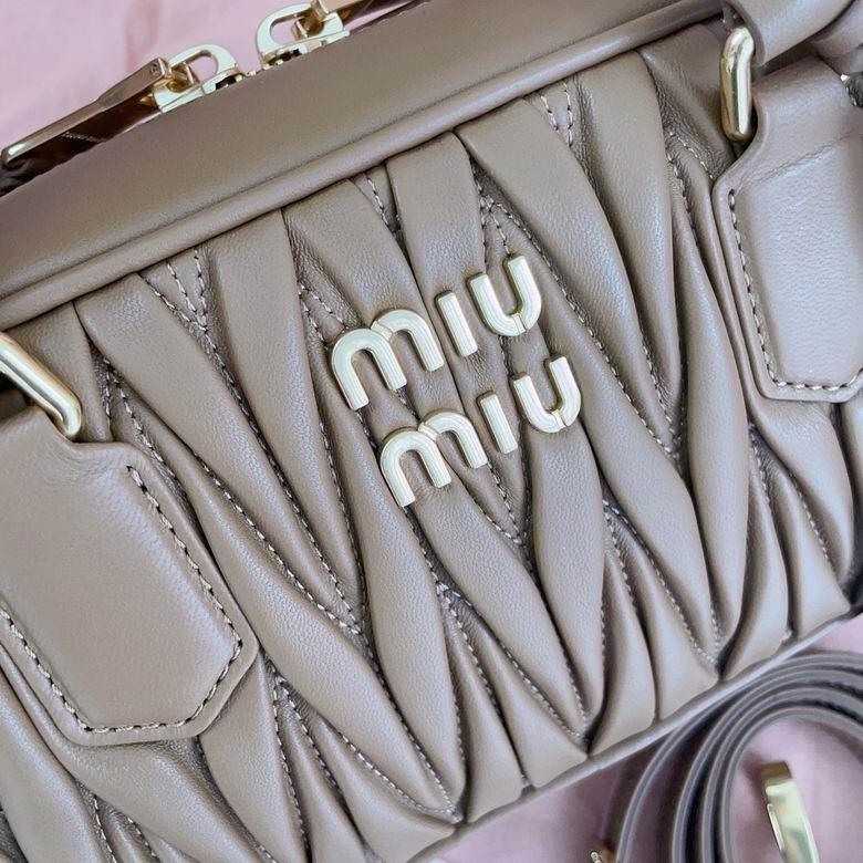 5BB148 27X12X9cm SF 3色 22