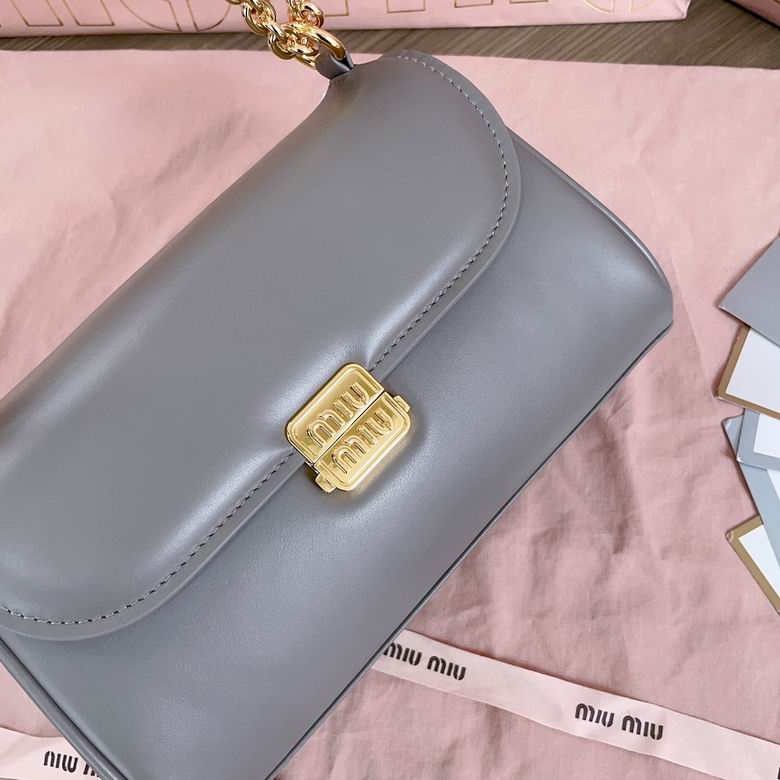 5BD266 24X13.5X9cm SF 2色 13