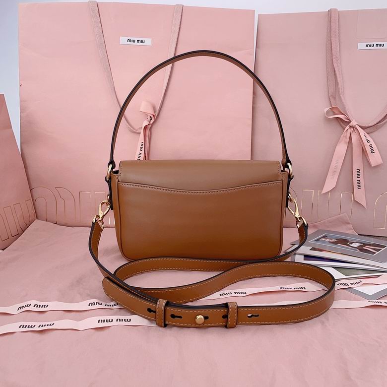 5BD270 23X13.5X5cm SF 3色 11