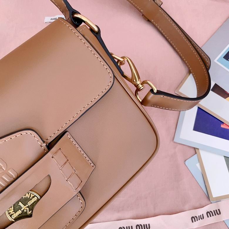 5BD270 23X13.5X5cm SF 3色 14