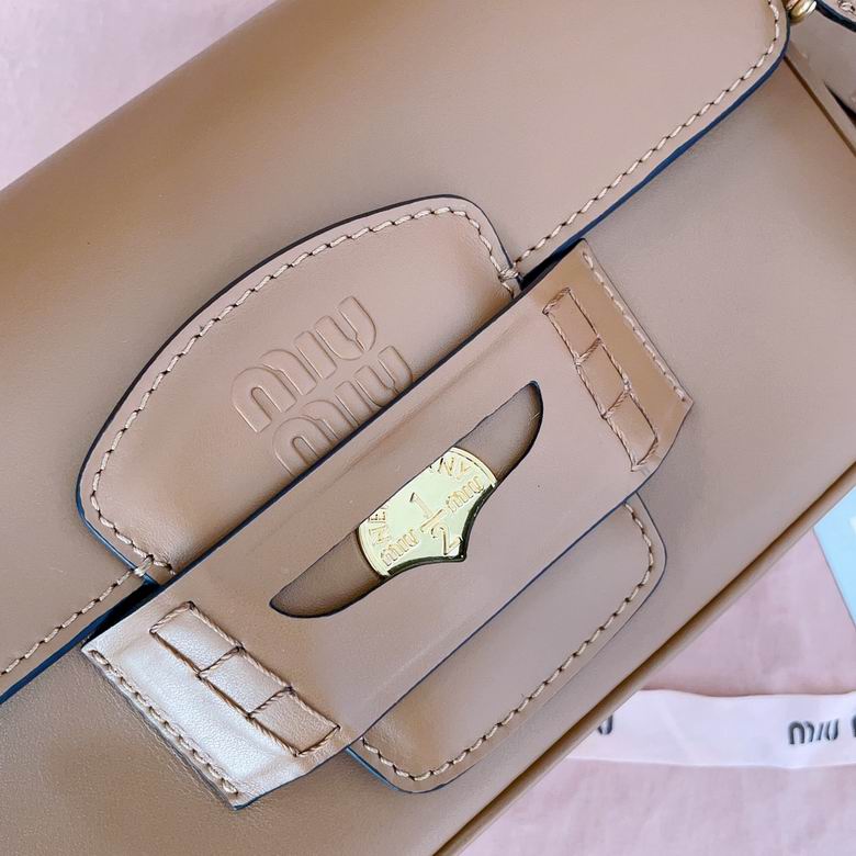 5BD270 23X13.5X5cm SF 3色 15