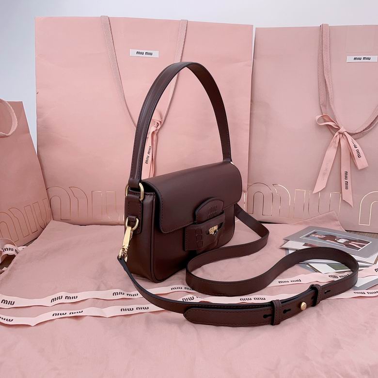 5BD270 23X13.5X5cm SF 3色 1