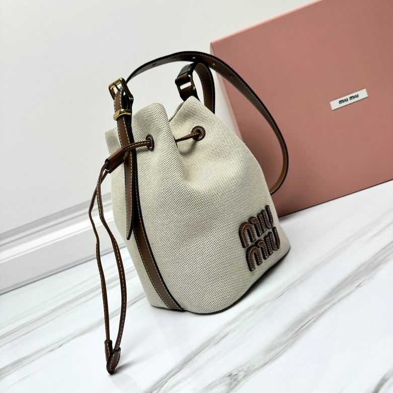 5BE090 16X22.5X14cm H 1