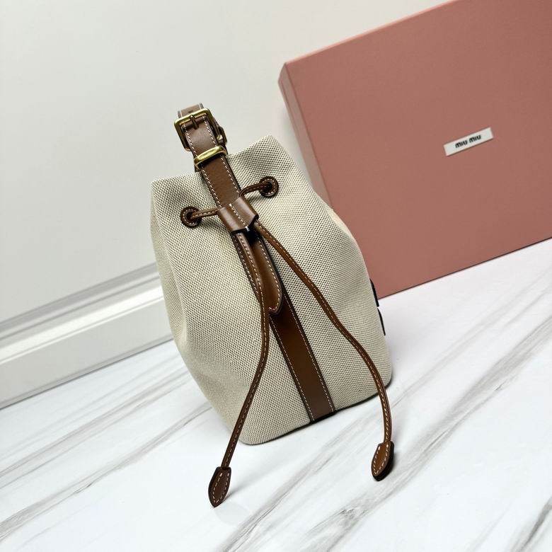 5BE090 16X22.5X14cm H 2