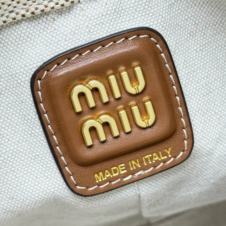 5BE090 16X22.5X14cm H 7