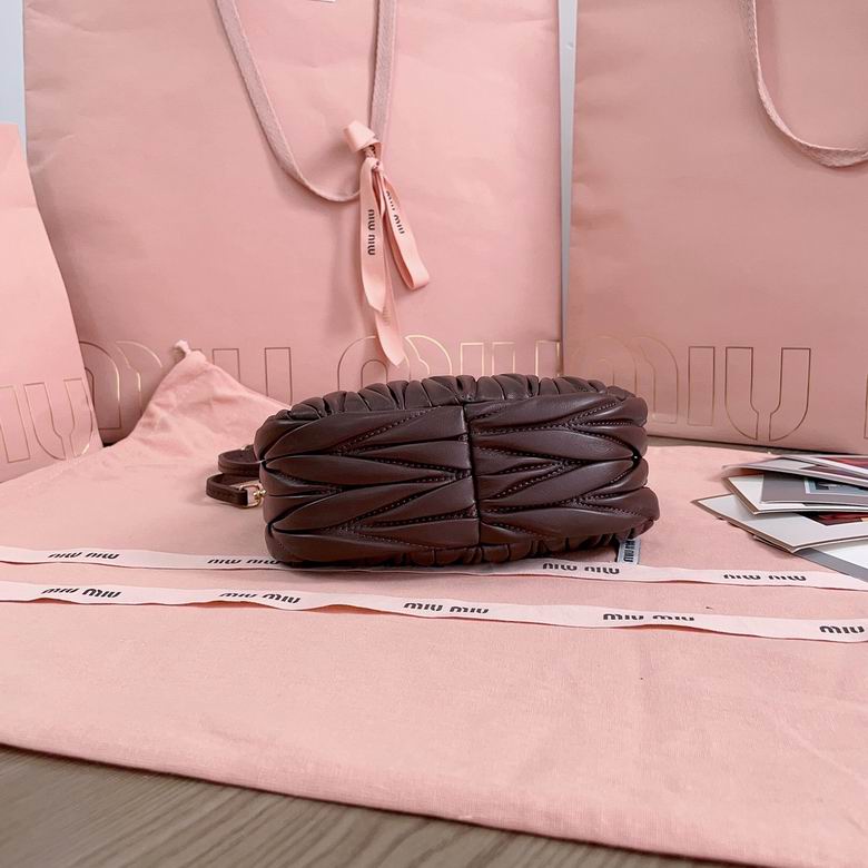 5BP078 18X10X6cm SF 3