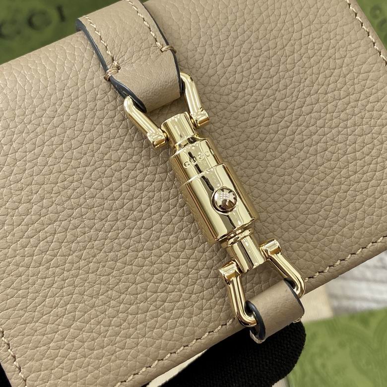 645536 11X8.5X3cm MP 3色 5