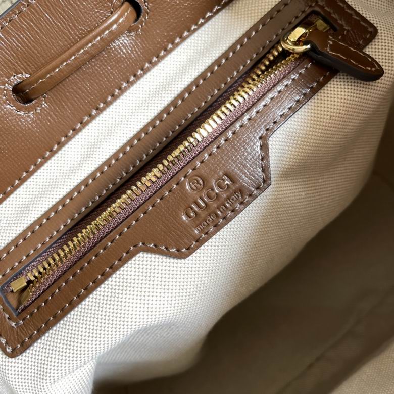 674147 26.5X30X13cm MP 8