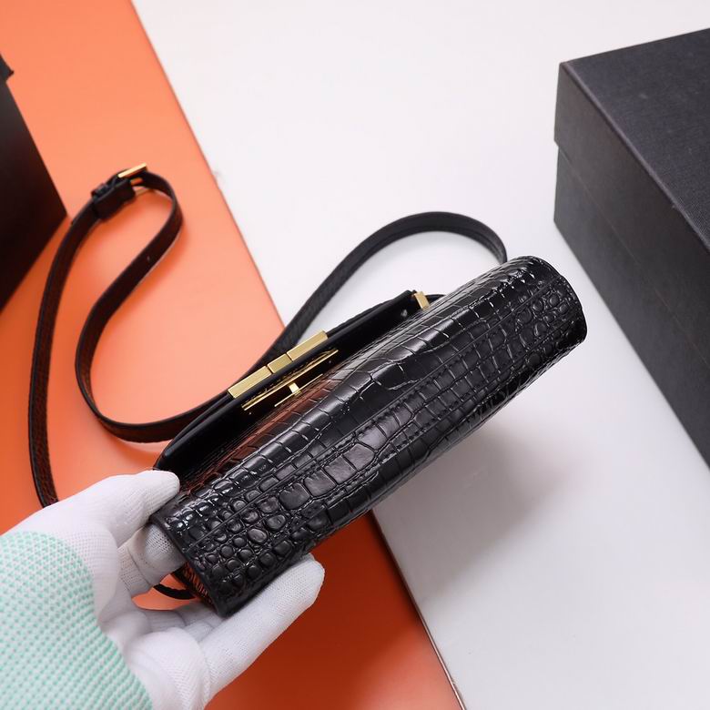 727766 19X14X4cm YG 3色 6