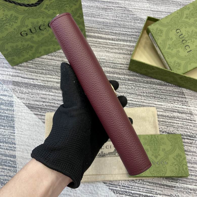 739499 19X10.5X2cm MP 3