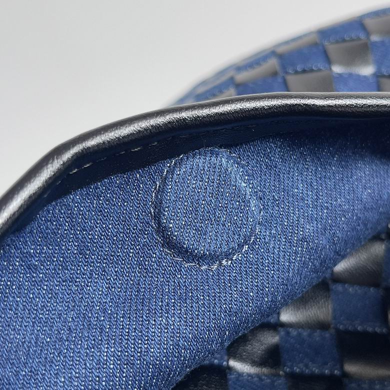 789028 41X20.5X7.5cm YG 6