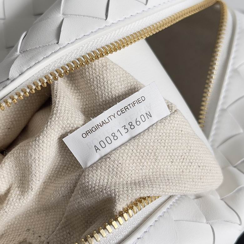 796615 19X12X9cm YG 6