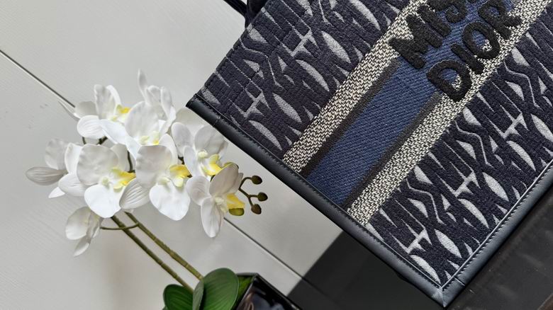 8005 36X16X27cm YG 2