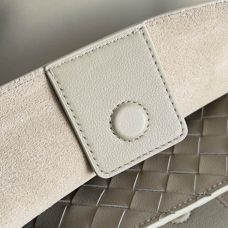 810214 32X24X12cm EL 3色 4