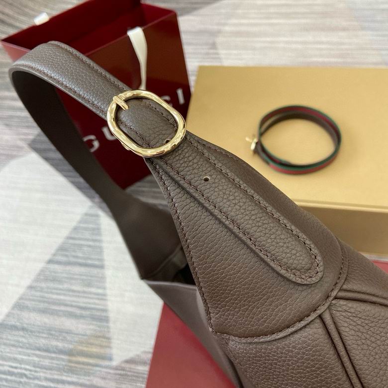 813650 40X38X10cm MP 4