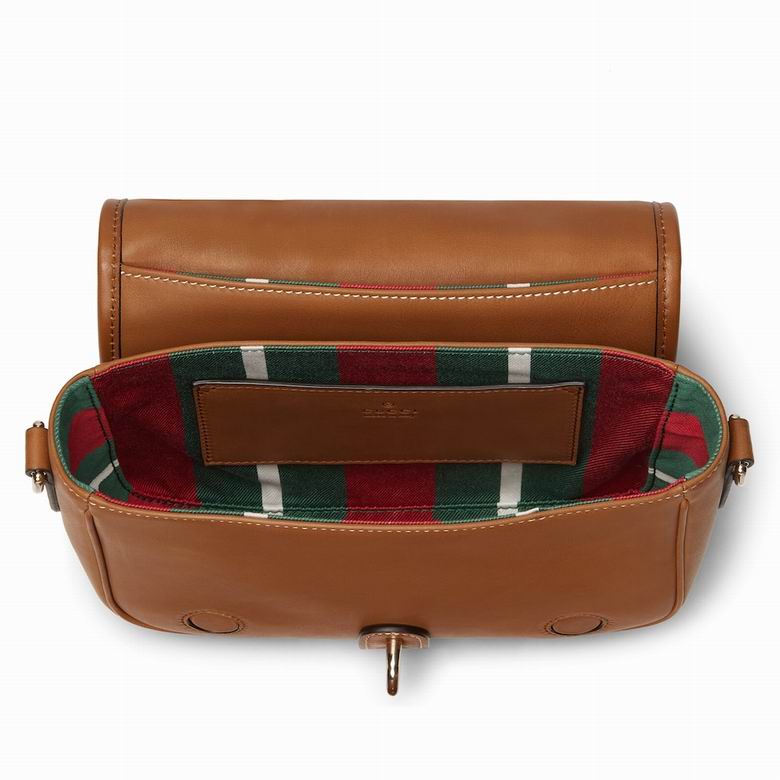 815211 20X14X8cm MP 7