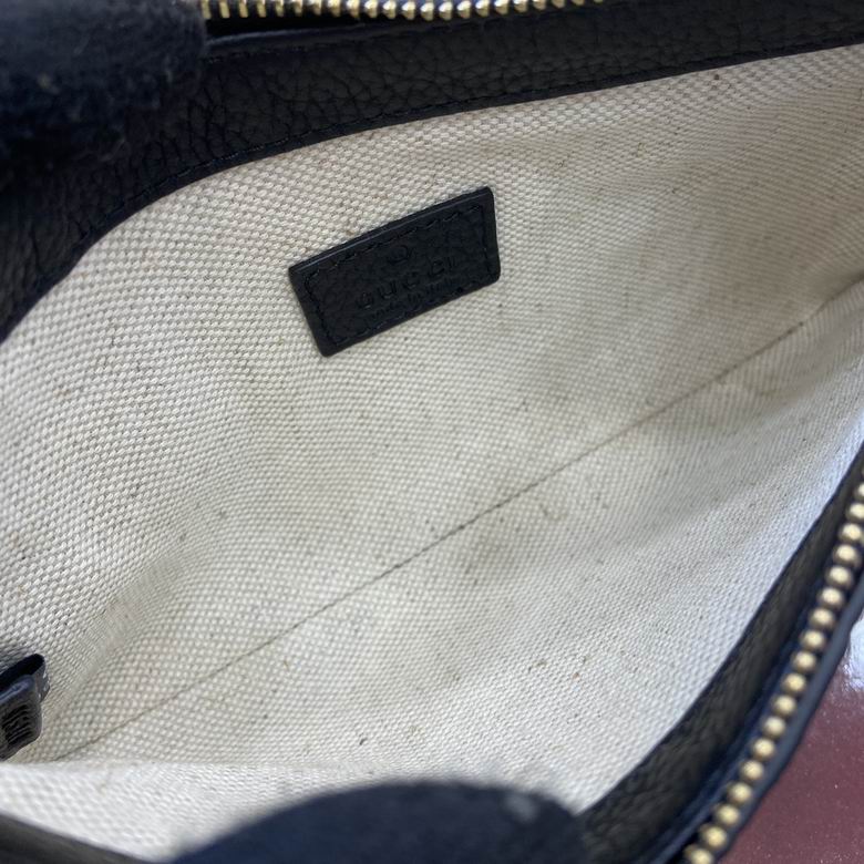 815278 23X12X2cm MP 7