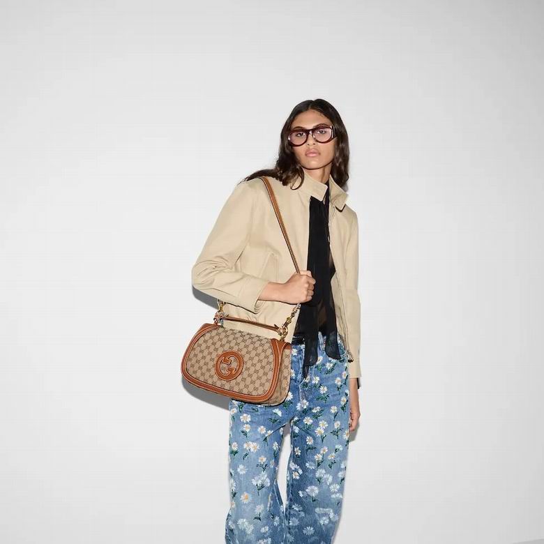 815716 32X17X10cm MP 3