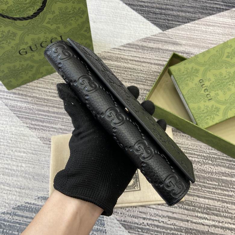 815922 19X10X2.5cm MP 3