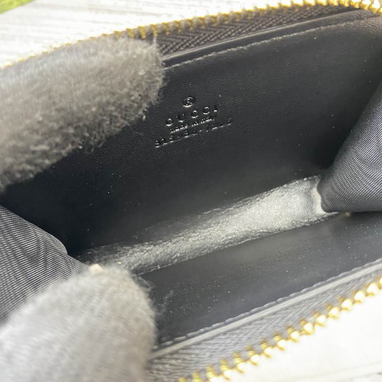 815936 13X8.5X3cm MP 5