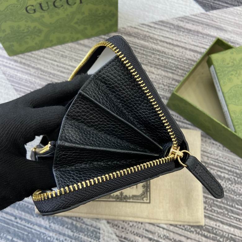 821803 19X10X2.5cm MP 3色 26