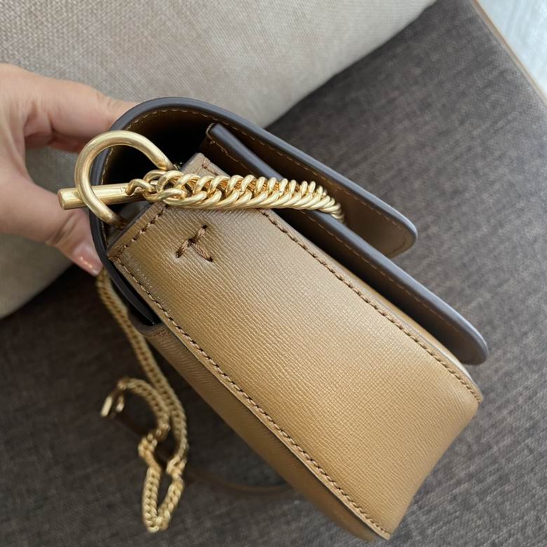 894 16.5X21X6cm TB 4