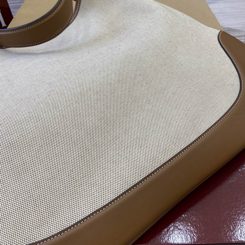 Body 815924 49X46X4cm MP 5色 36