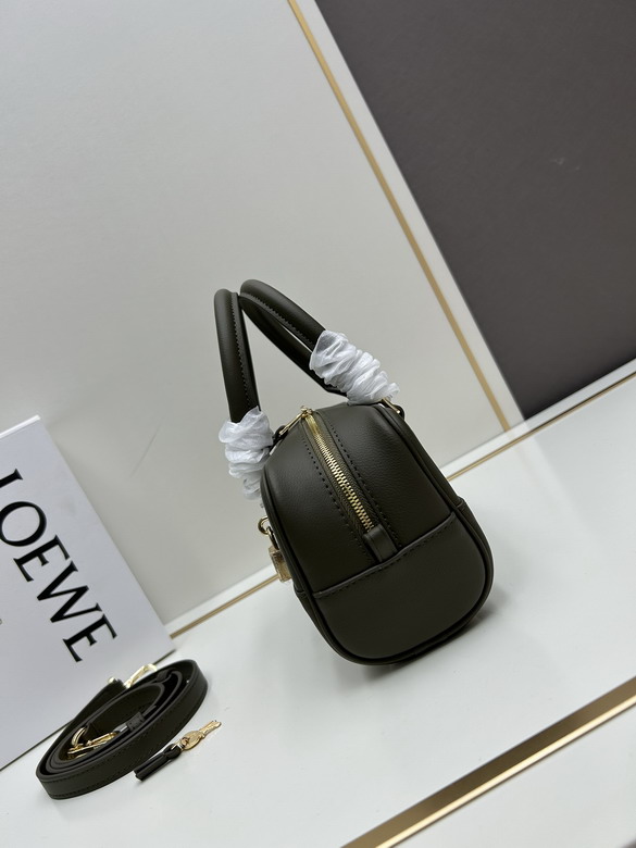 Loewe S062417 23x10x11cm jj1_2