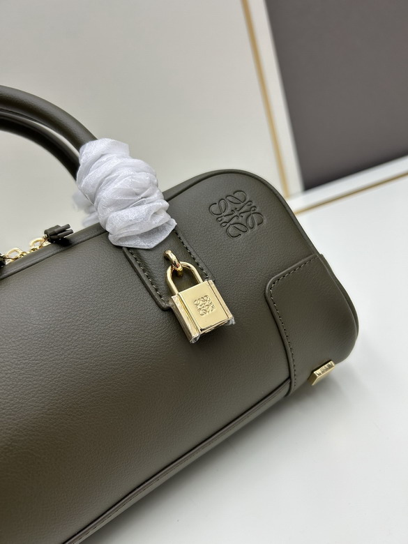 Loewe S062417 23x10x11cm jj1_4