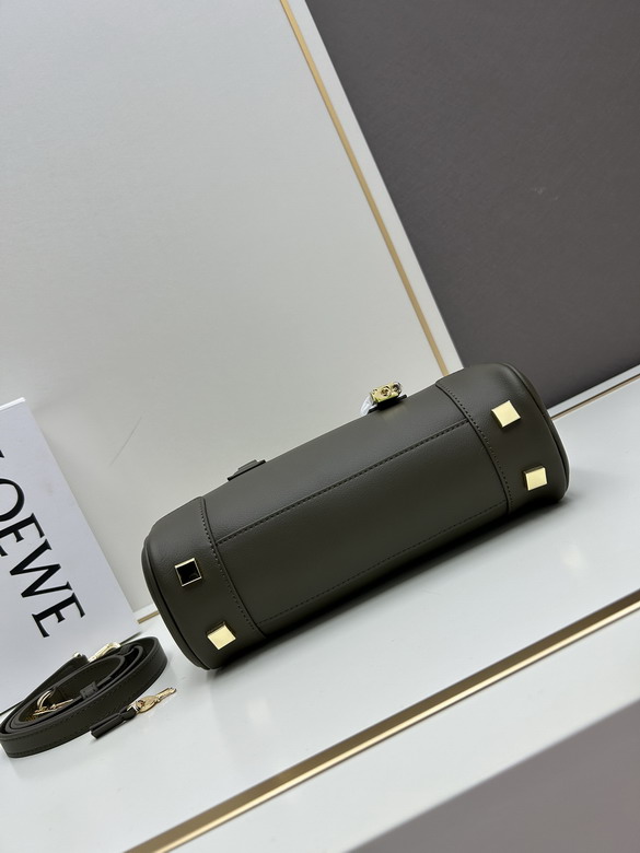 Loewe S062417 23x10x11cm jj1_5