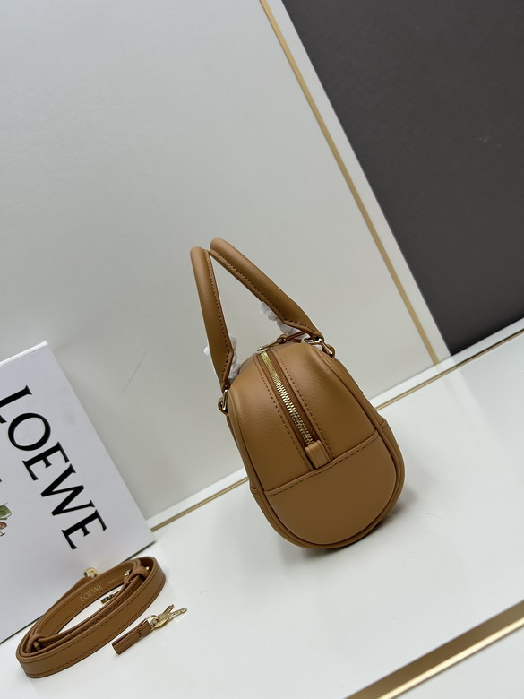 Loewe S062417 23x10x11cm jj2_2