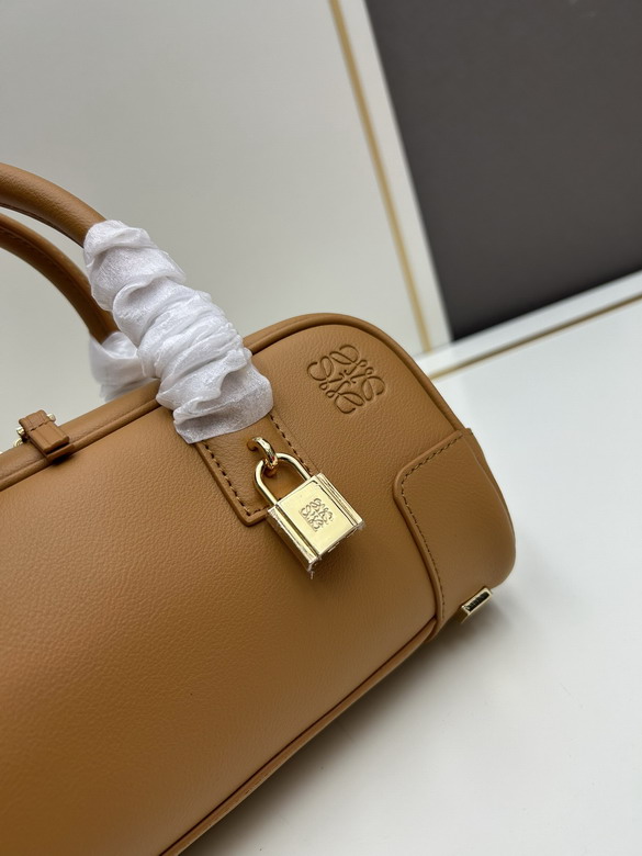 Loewe S062417 23x10x11cm jj2_4