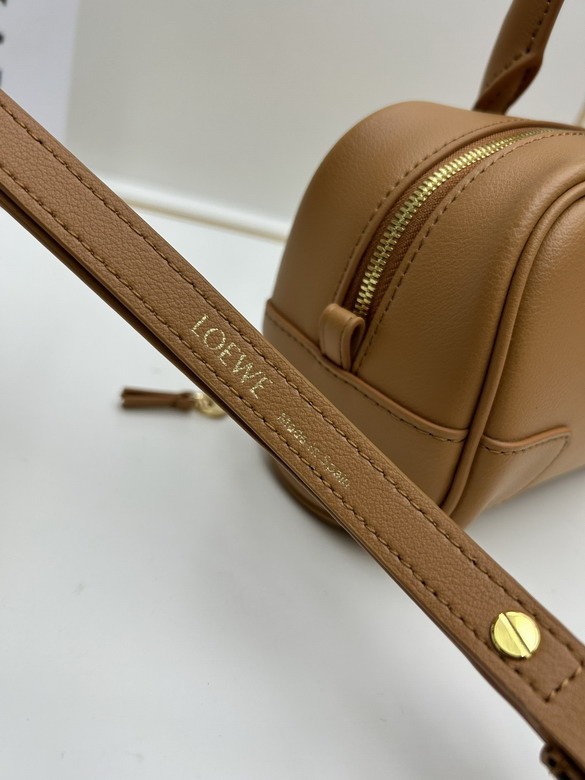 Loewe S062417 23x10x11cm jj2_6