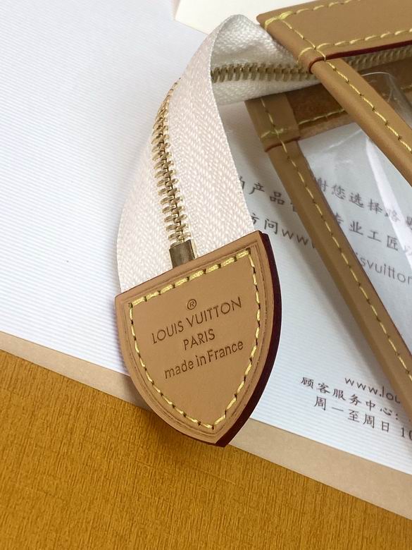 M11390 25X20X5.5cm YG 10